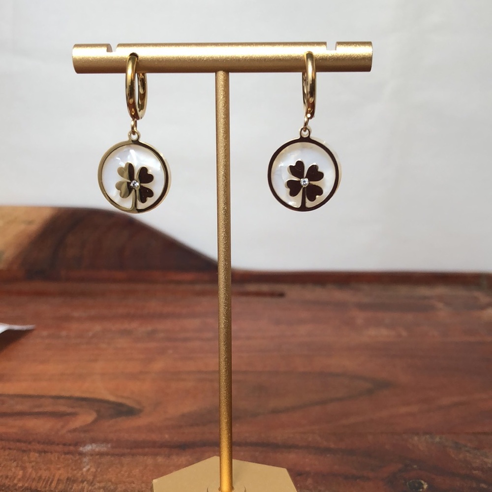 New gold-plated titanium steel four-leaf clover drop earrings women’s jewelry